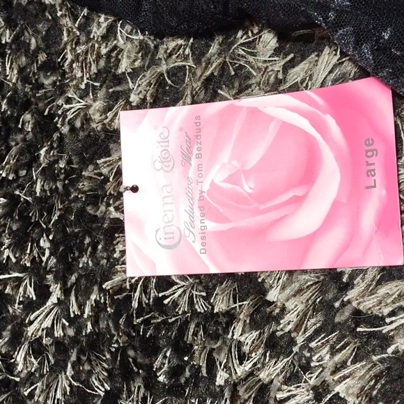 Sexy cinema exoile seductive wear gown and thong set - Picture 3 of 15